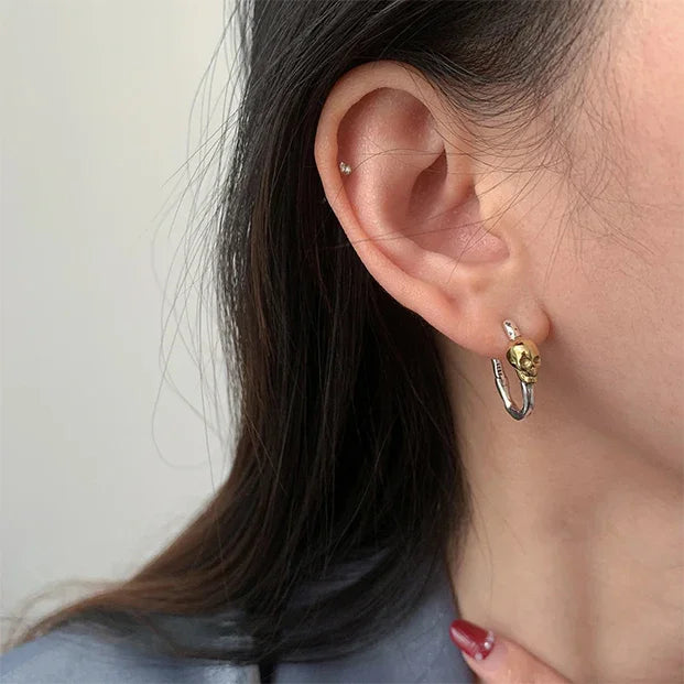 Par de pendientes de calavera vintage en plata 925