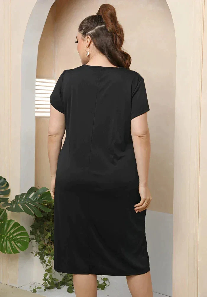 Vestido Plus Size Soltinho – Design moderno com toque clássico