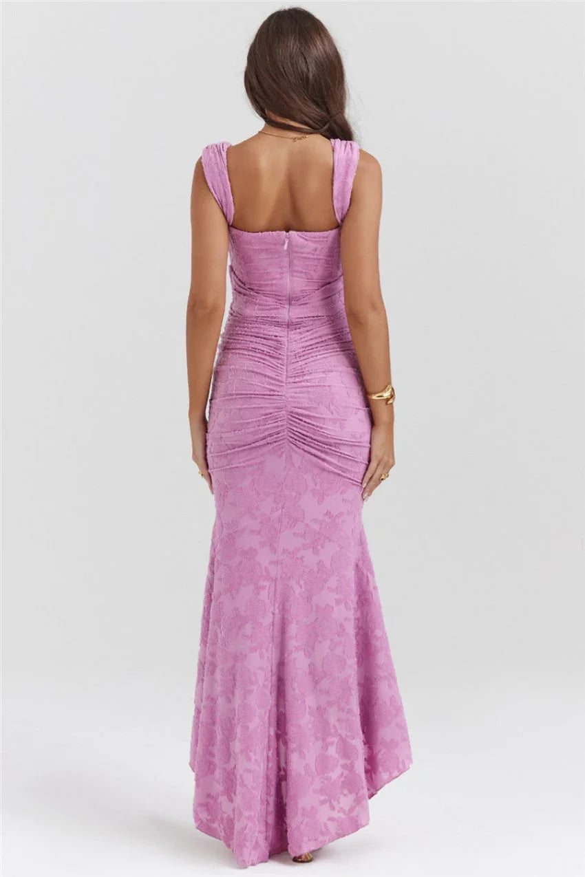 Pink Emanuela Dress – Charm and lightness in one look