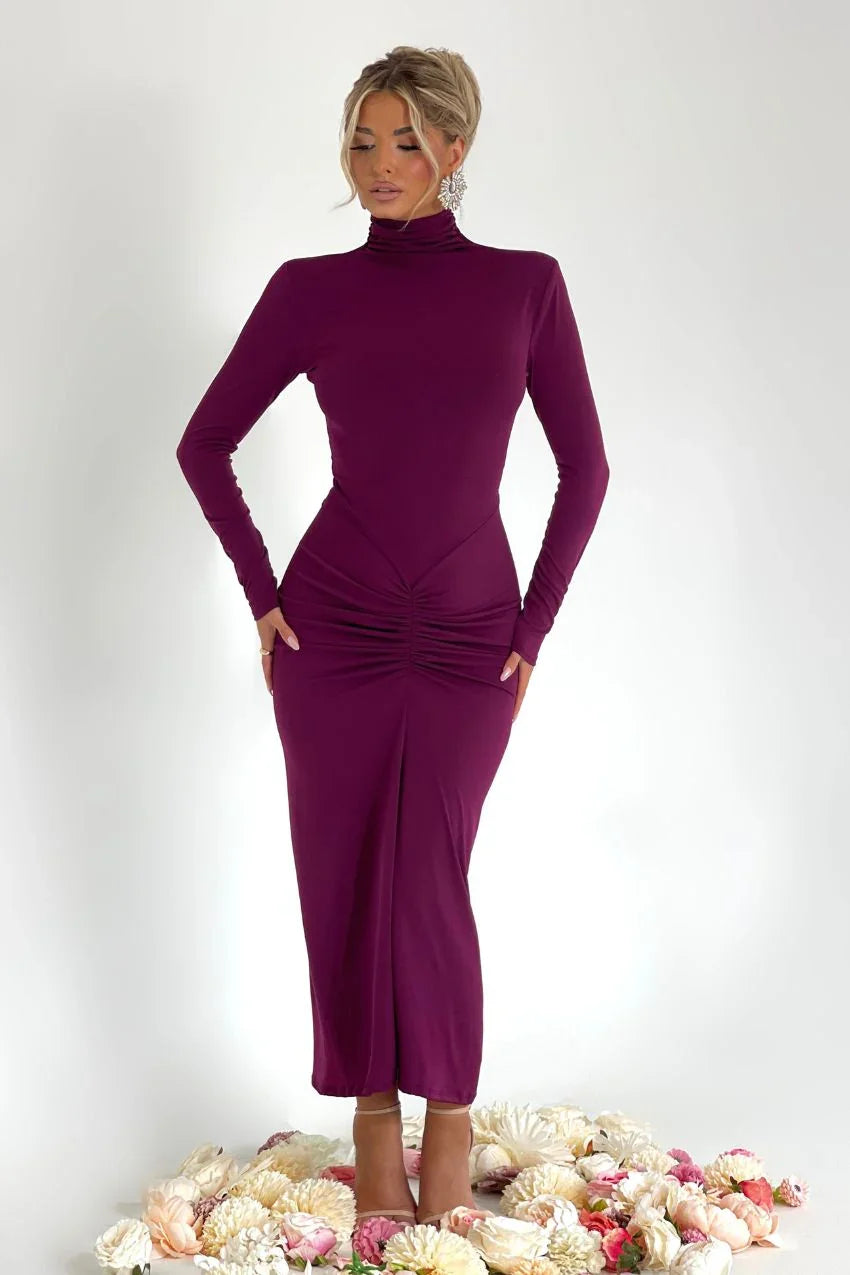 Vestido Vinho Valentina – Design moderno com toque clássico