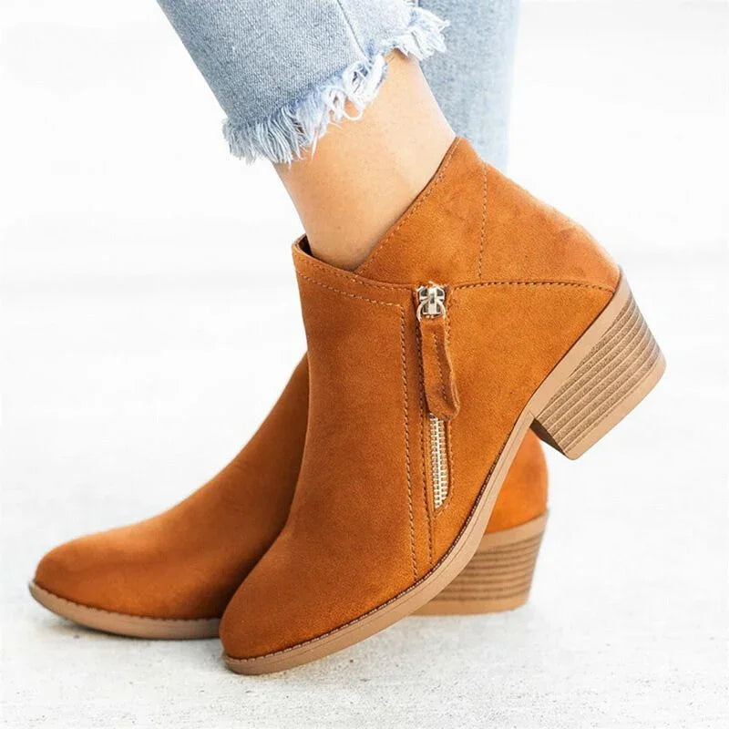 Kaliyah Boots – Charming Look to Shine