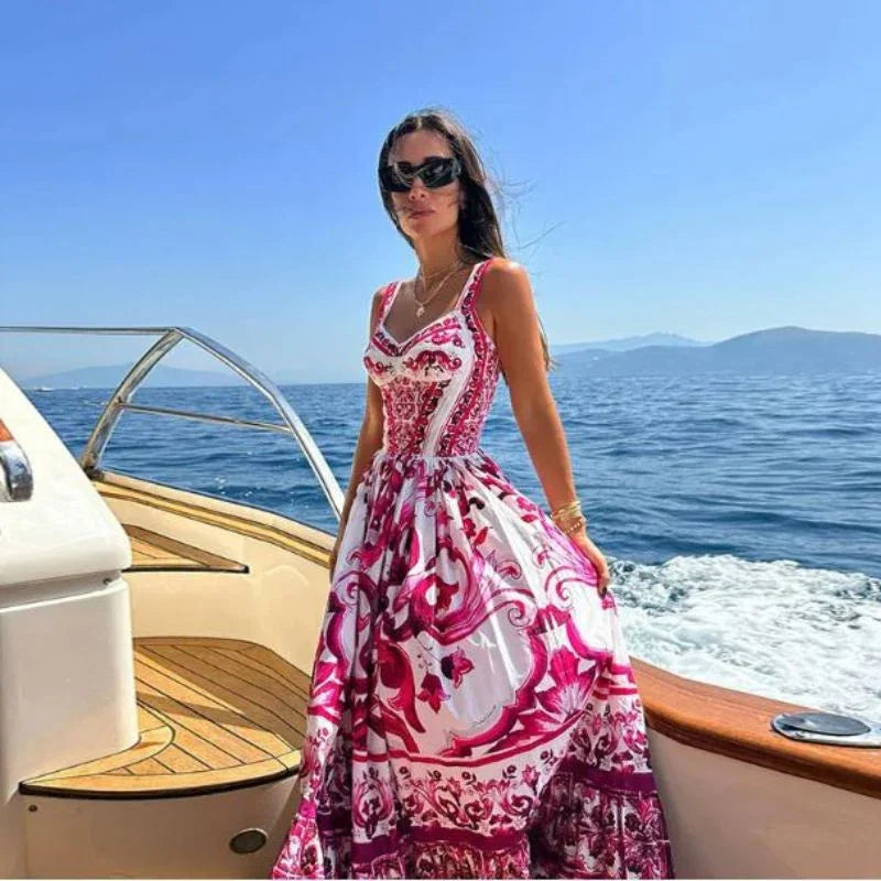 Maggie Dress – Modern design with a classic touch