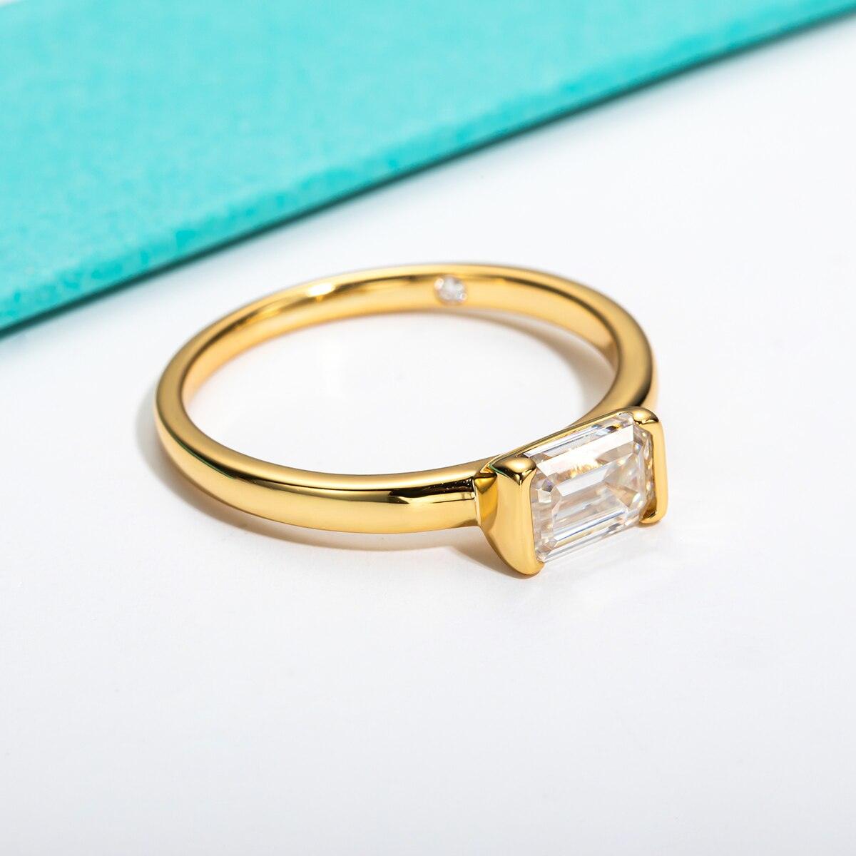 Anel Moissanite Esmeralda Gold - Sundian