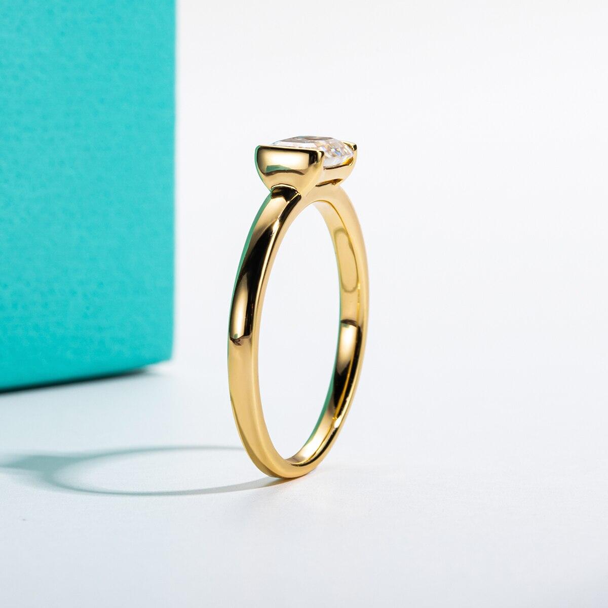 Anel Moissanite Esmeralda Gold - Sundian