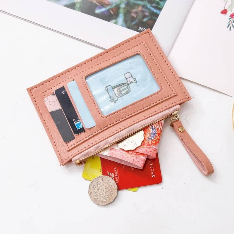 Small Women's Wallet with Zipper – Modern design with a classic touch