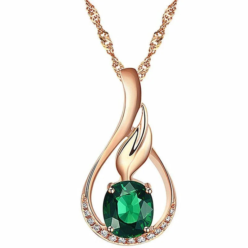 Colar Banhado a Ouro 18K e Esmeralda
