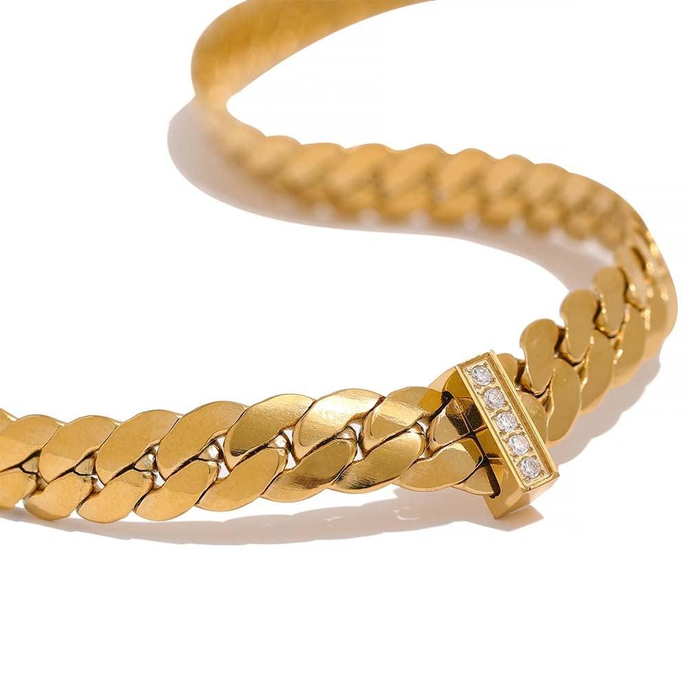 Colar com Detalhe em Barra de Zircônia Banhado a Ouro 18k - Sundian - Sundian