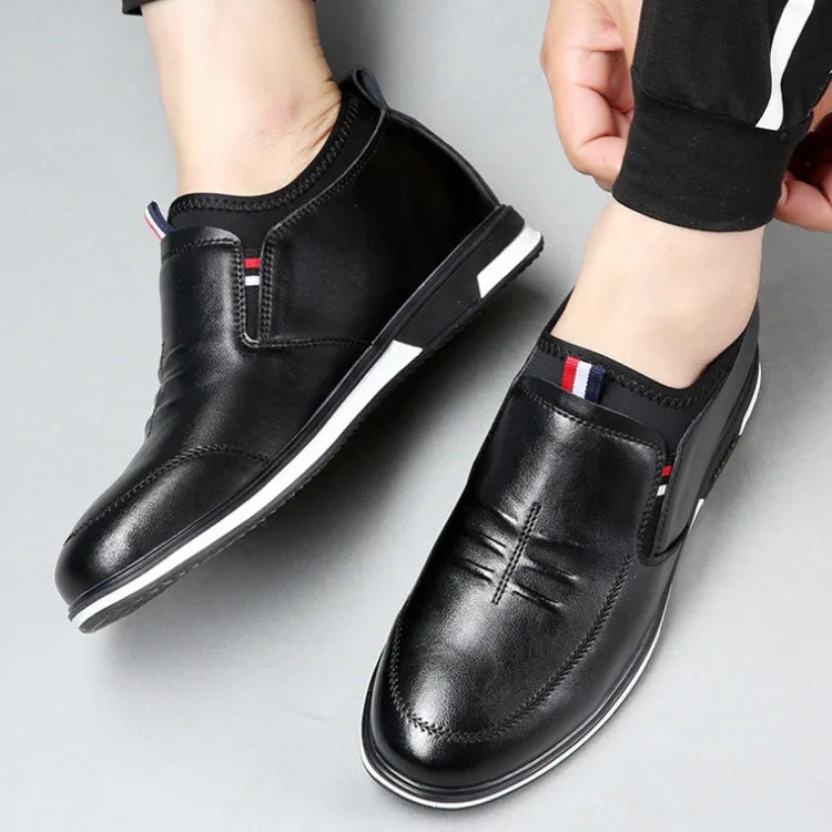 Zapatos de hombre elegantes: un look encantador para brillar