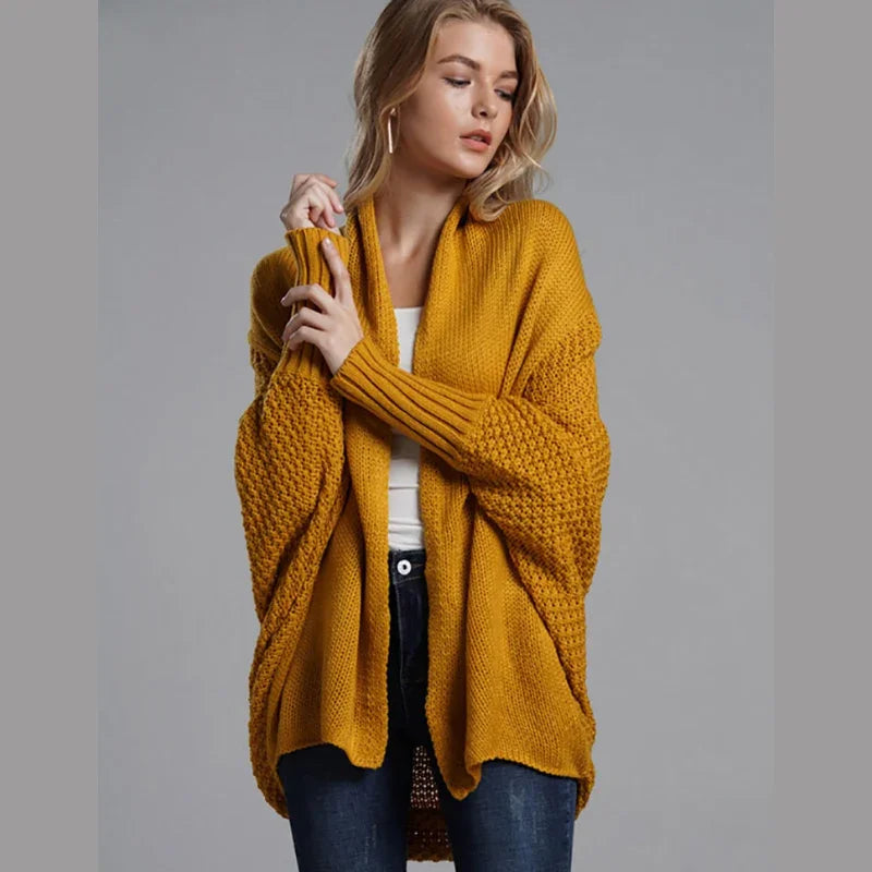 Margot Cardigan – Elegance and comfort for everyday wear