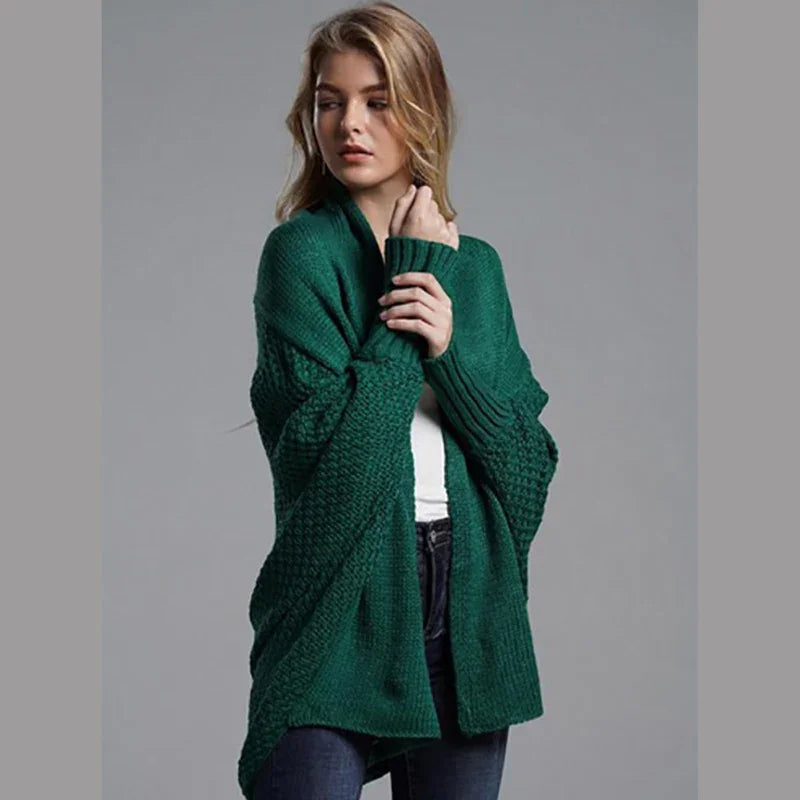 Margot Cardigan – Elegance and comfort for everyday wear