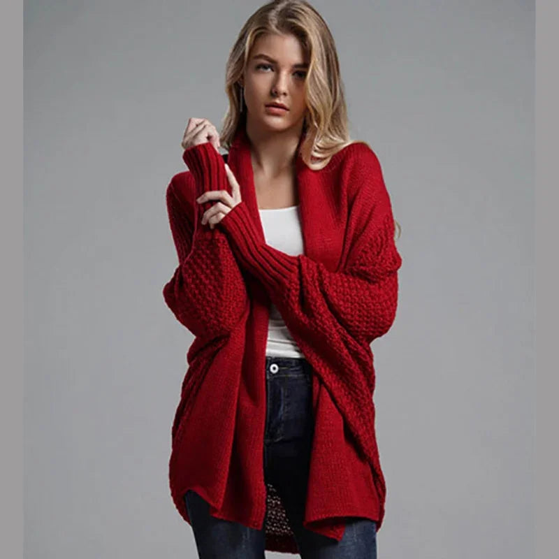 Margot Cardigan – Elegance and comfort for everyday wear
