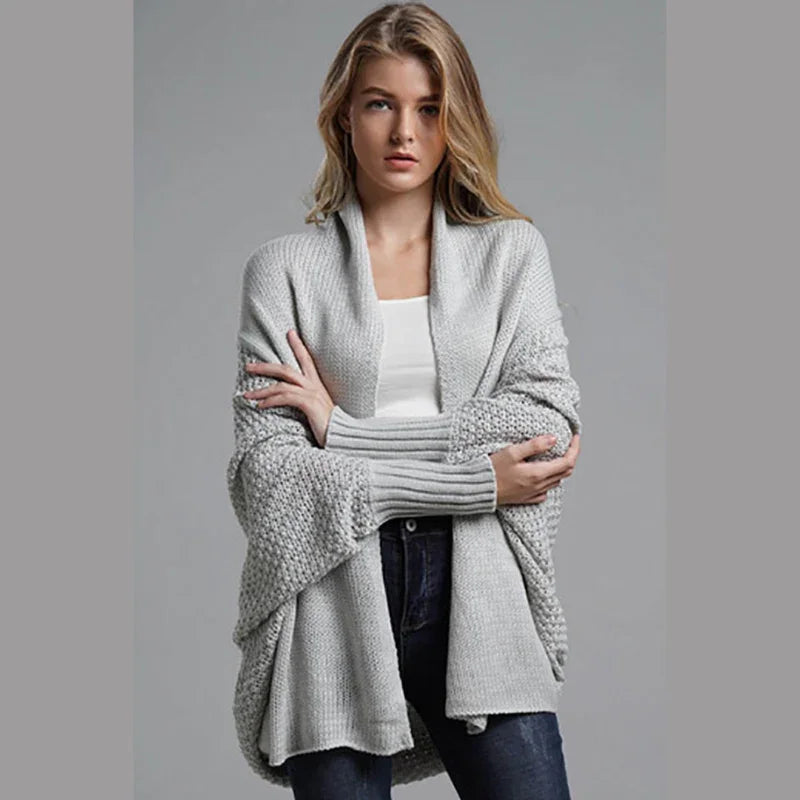 Margot Cardigan – Elegance and comfort for everyday wear