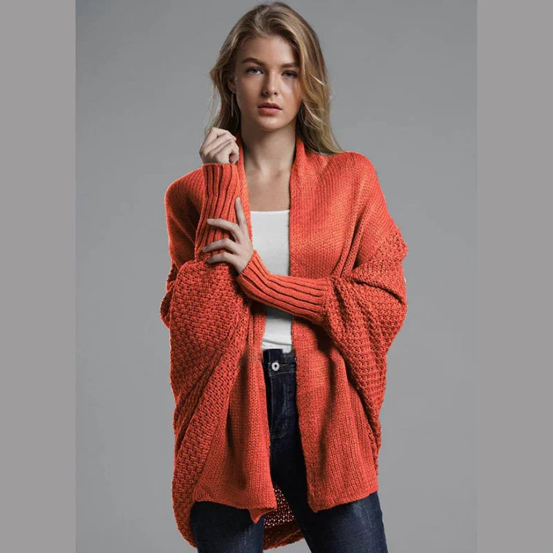 Margot Cardigan – Elegance and comfort for everyday wear