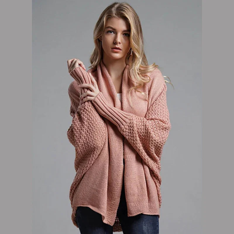 Margot Cardigan – Elegance and comfort for everyday wear