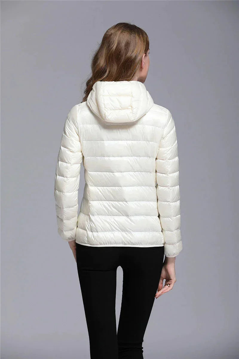 Jaqueta Puffer Feminina Básica com Capuz – Simplesmente irresistível