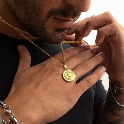 Kit of 2 Necklaces with Compass - Gold and Silver