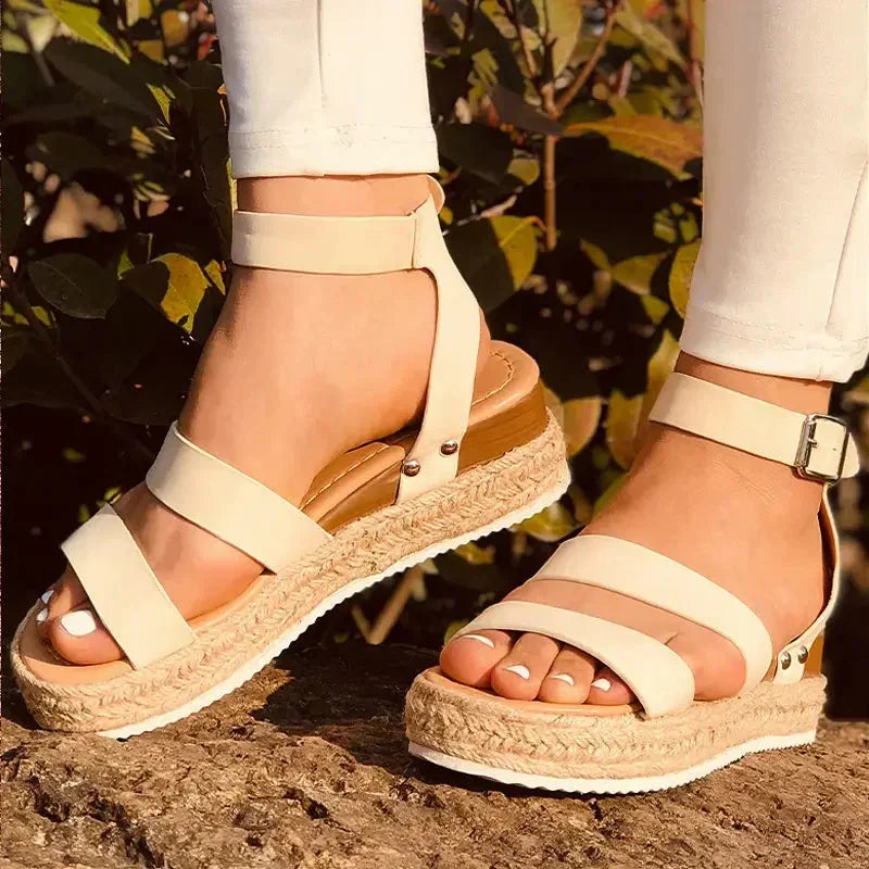 Sandalia de Plataforma para Mujer Lucia – Un look encantador para brillar