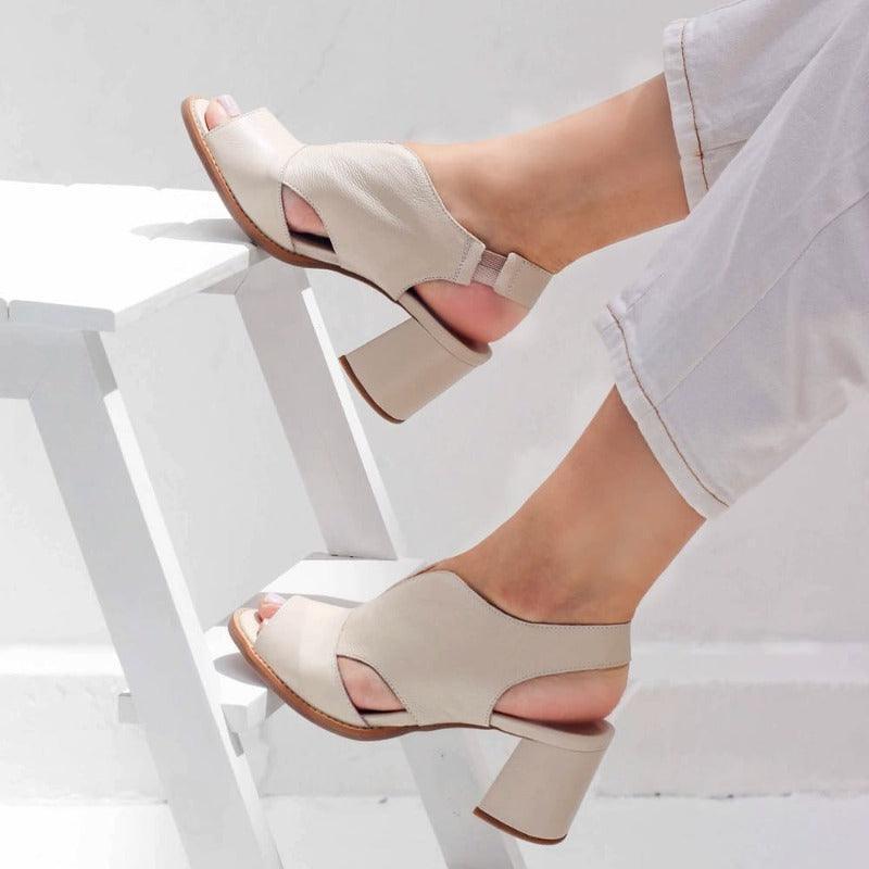 Sandália Laíza Peep Toe em Couro Salto Bloco Médio - Sundian - Sundian