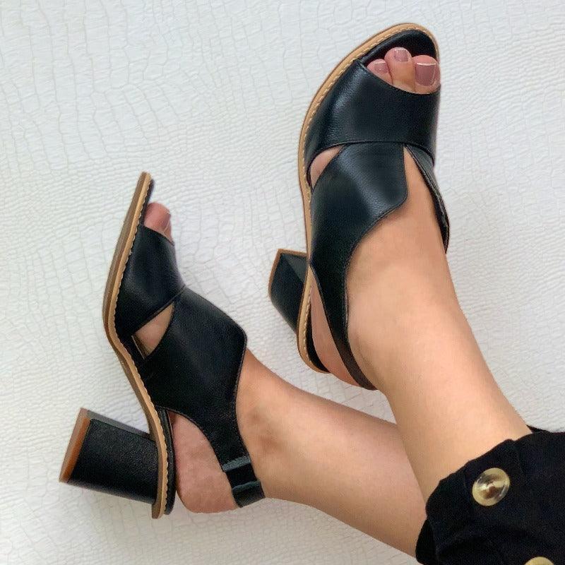 Sandália Laíza Peep Toe em Couro Salto Bloco Médio - Sundian - Sundian