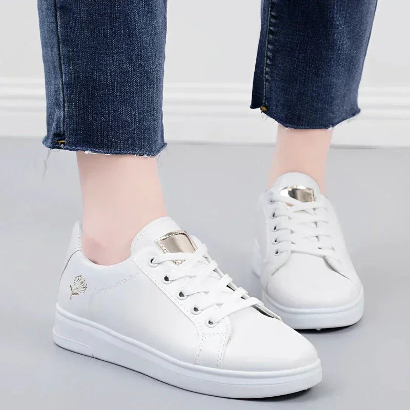 Tênis Branco Feminino Casual Rose – Toque suave e visual encantador