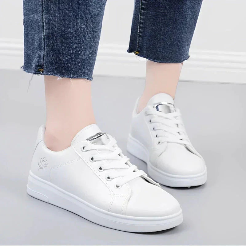 Tênis Branco Feminino Casual Rose – Toque suave e visual encantador