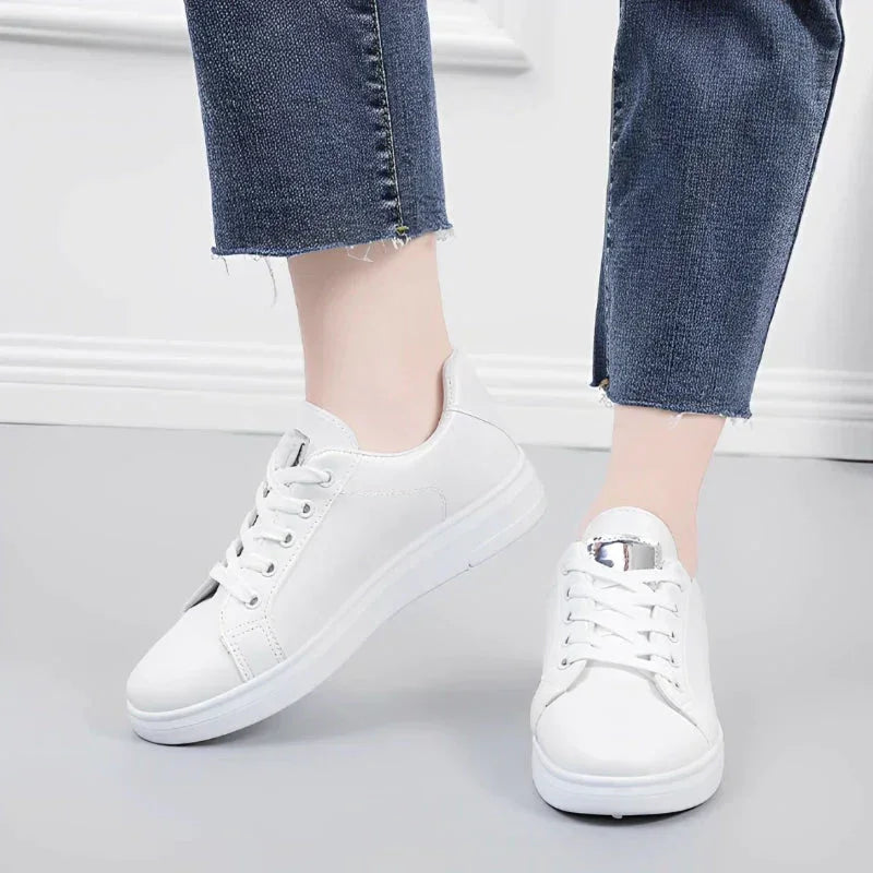 Tênis Branco Feminino Casual Rose – Toque suave e visual encantador