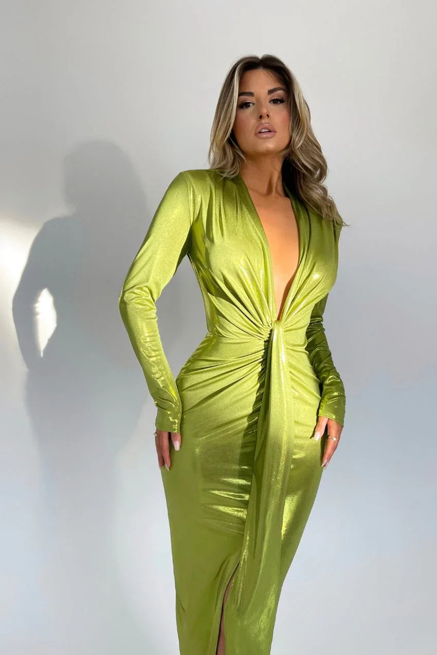 Vestido Verde Metálico Sara – Estilo marcante e confortável
