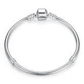 Silver Bracelet with Simple Clasp – Charm and lightness in one look
