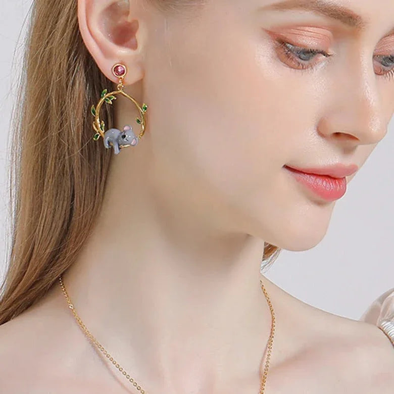 Par de aretes de koala en oro de 18 quilates