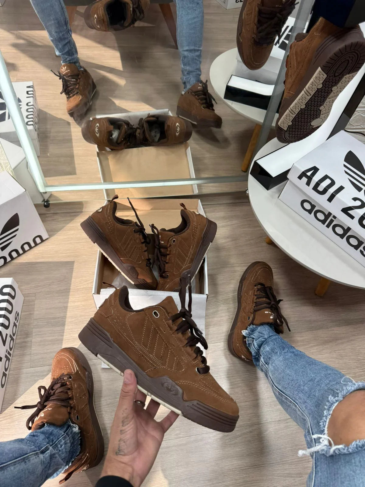 Adidas 2000 Premium Marrom - Sundian