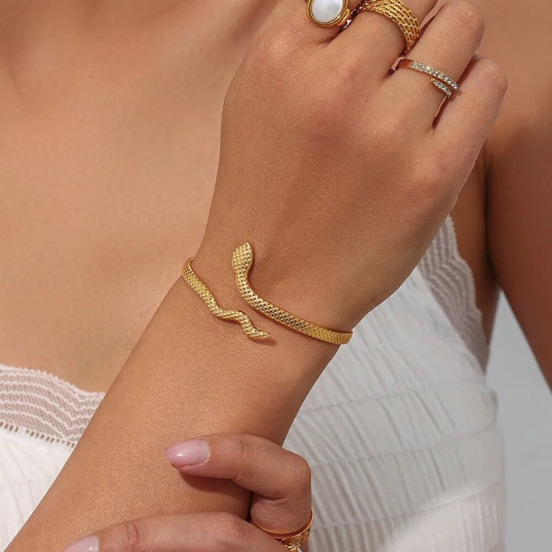 Bracelete Serpente Banhado a Ouro 18k