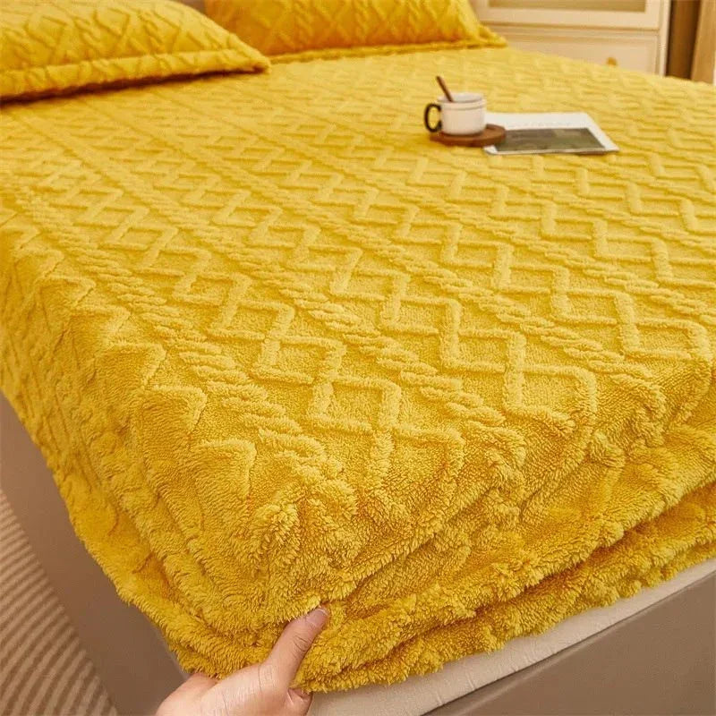 Velvety Quilted Winter Mattress Cover