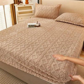 Velvety Quilted Winter Mattress Cover