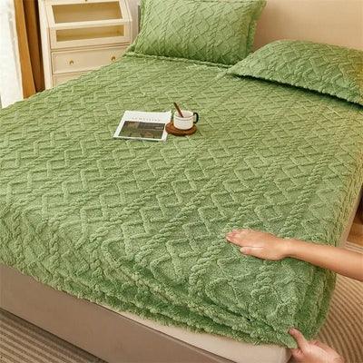 Velvety Quilted Winter Mattress Cover