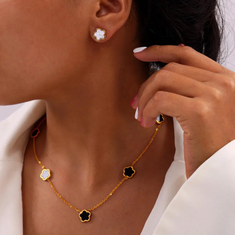 Colar e Pulseira Trevo - Brinde Brinco - Sundian - Sundian