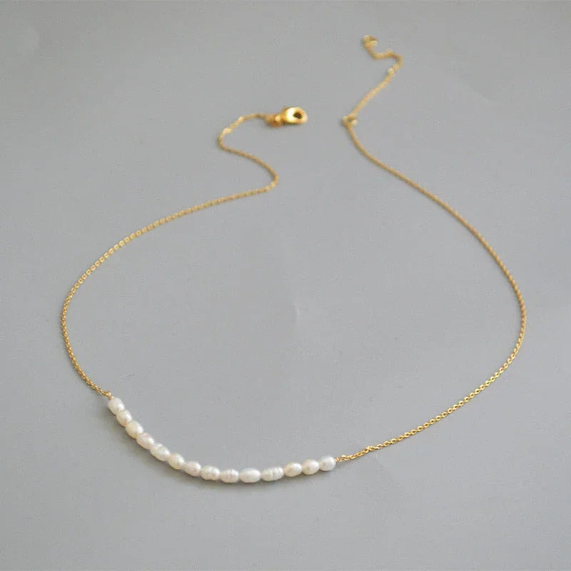 Colar Minimal de Pérolas