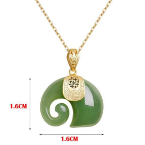 Collar de jade bañado en oro de 18 quilates - Elefante de jade