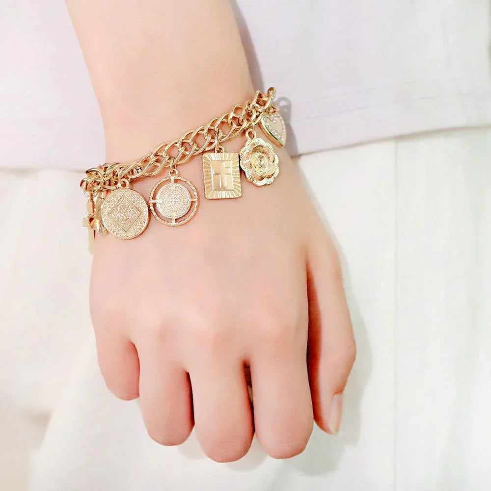 Pulseira Ajustável com Pingentes - Charme Lux