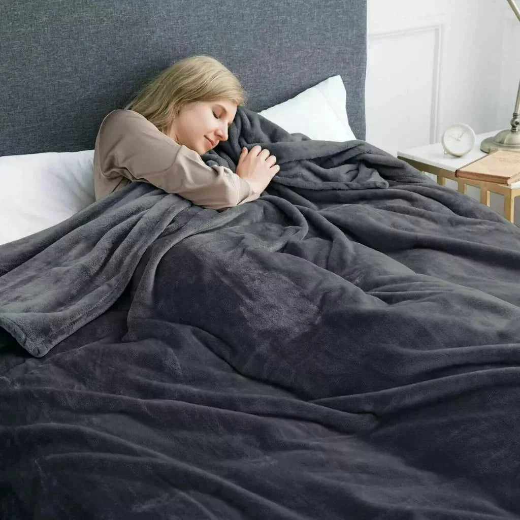 Kit of 2 Winter Double Blankets in Plain Microfiber