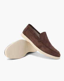Old Money Suede Loafers – Striking and comfortable style