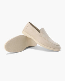 Old Money Suede Loafers – Striking and comfortable style
