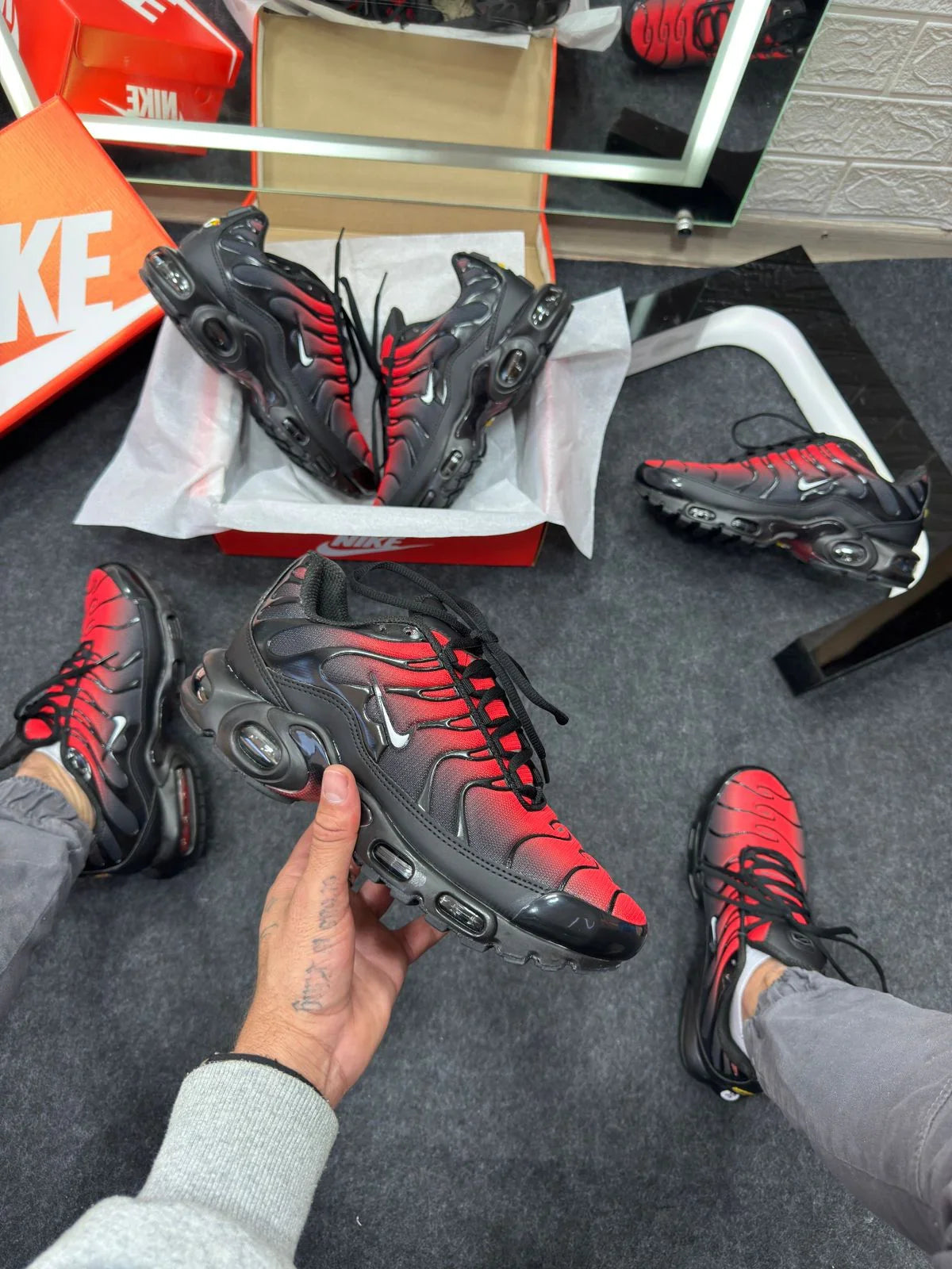 Nike Air Max TN Plus Black and Red 
