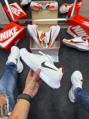 Nike Zoom Kinit Vapor Fly naranja y blanco 