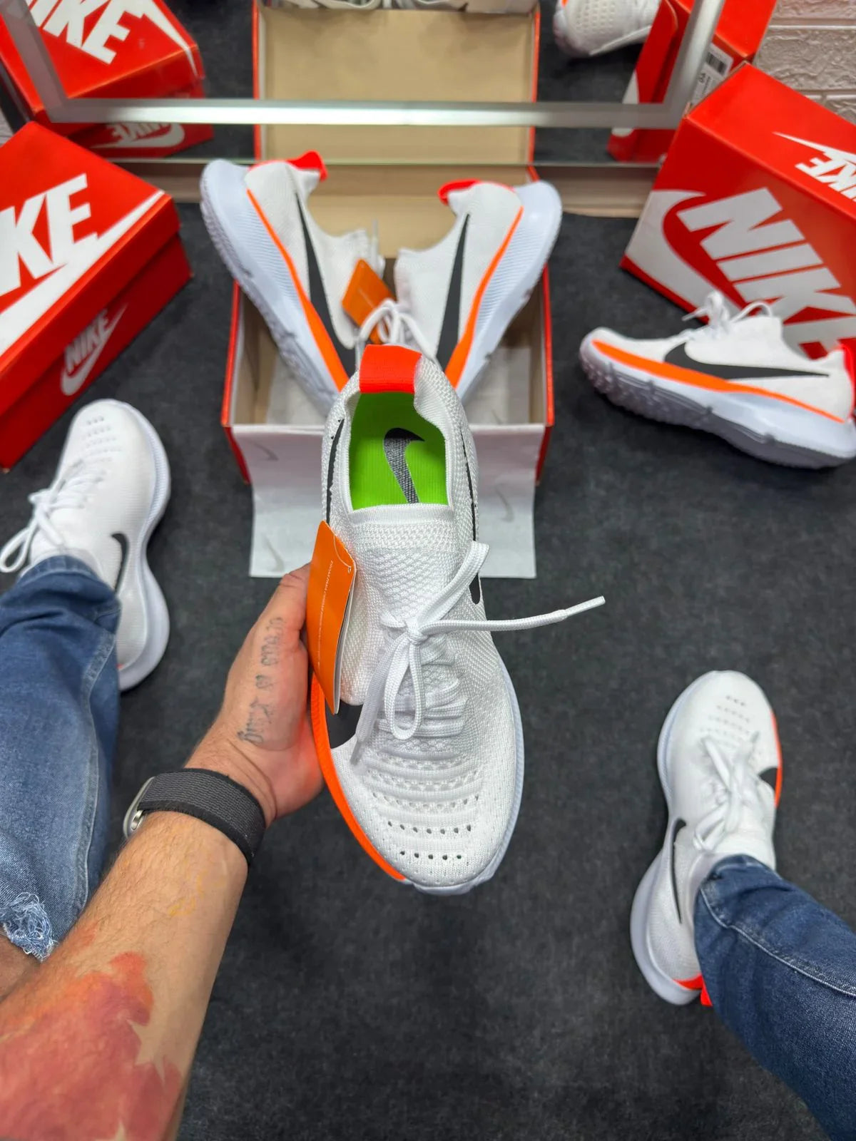 Nike Zoom Kinit Vapor Fly naranja y blanco 