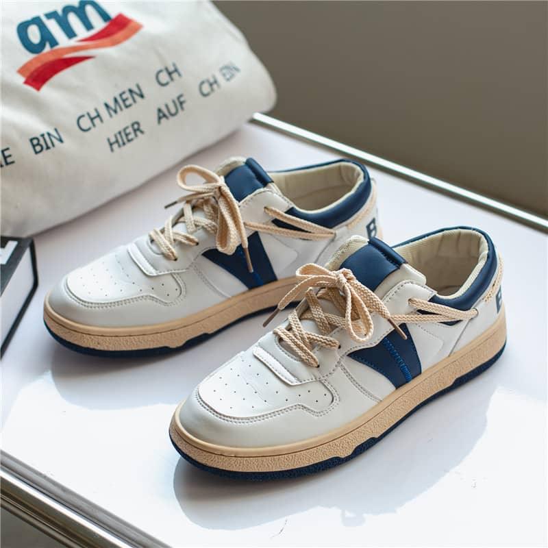 Cambridge Casual Sneakers