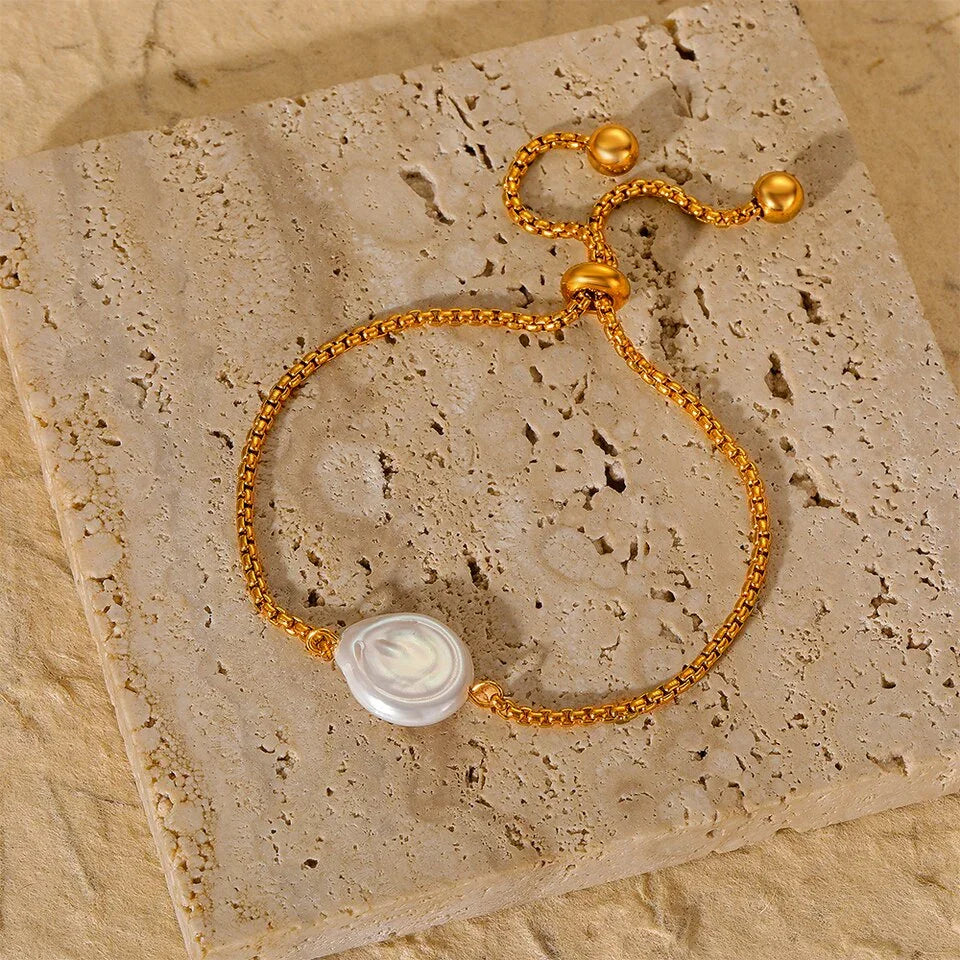 Pulsera de perla solitaria bañada en oro de 18 quilates