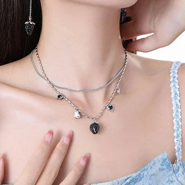 Collar de fresa negra - Cadena de 45 cm