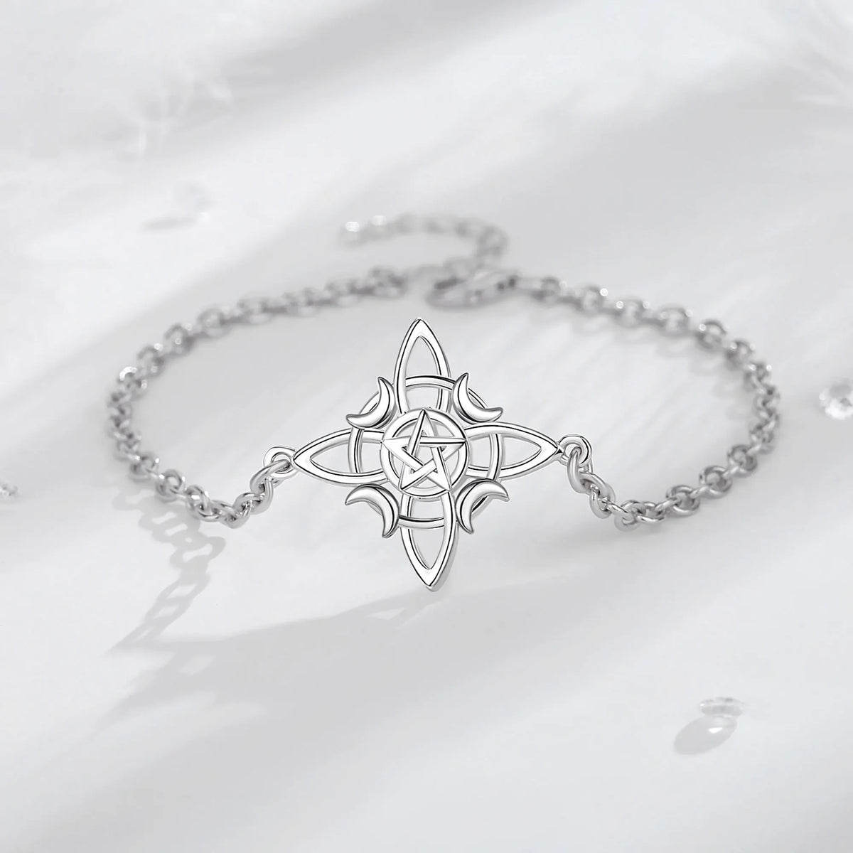 Pulsera ajustable con nudo Wicca en plata 925