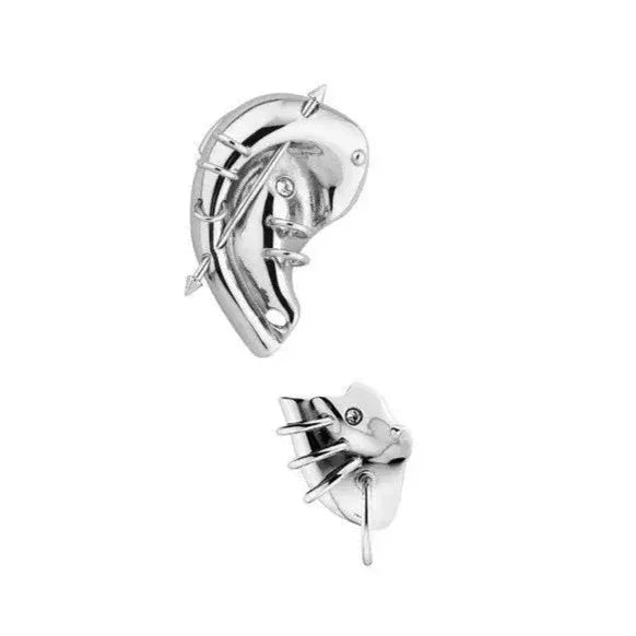 Pendientes Cyberpunk bañados en plata