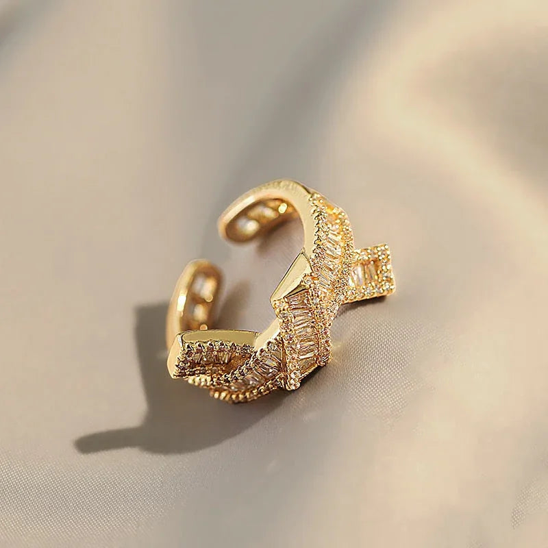 Anel Celeste de Cristais 18K - Sundian
